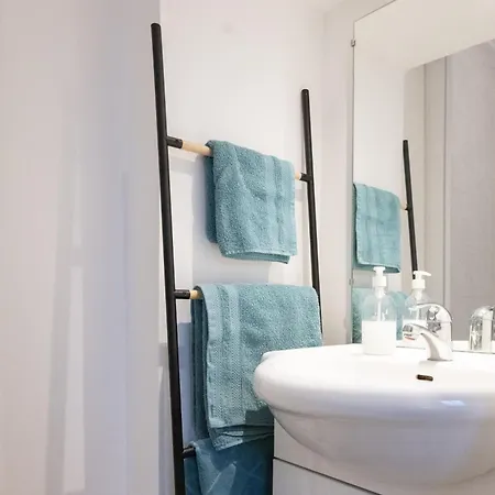 Republique Normandie Apartment *